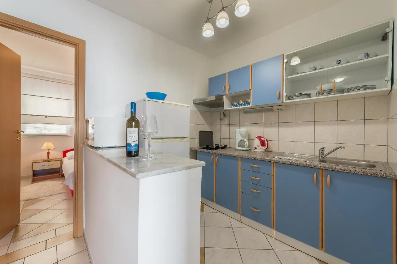 Lavanda Apartment Vir